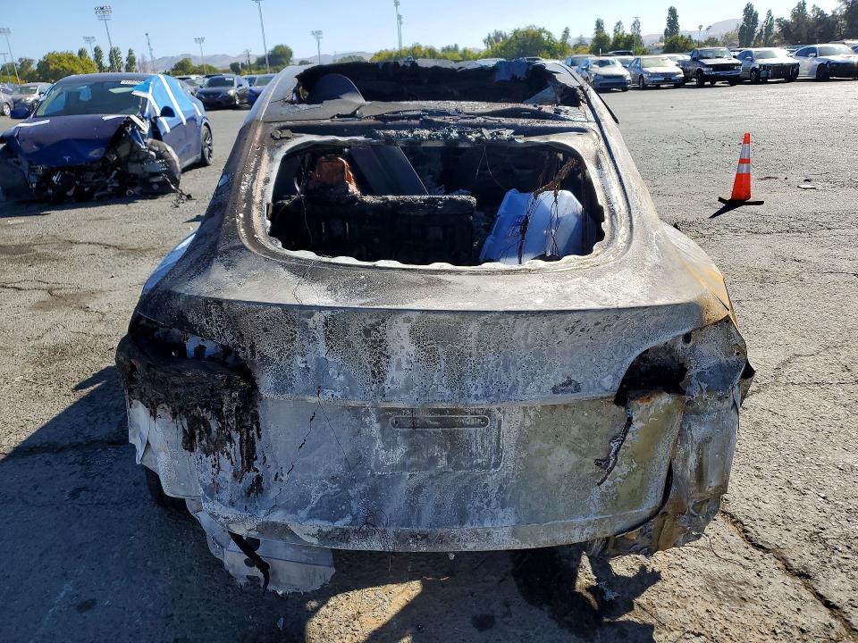 Продажа на аукционе авто 2024 Tesla Model Y, vin: 7SAYGDEE4RF125868, номер лота: 61353846