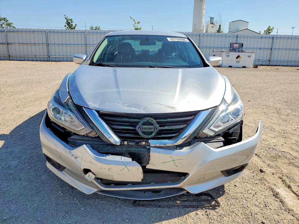 2018 Nissan Altima მანქანა იყიდება აუქციონზე, vin: 1N4AL3AP0JC264527, აუქციონის ნომერი: 60760686