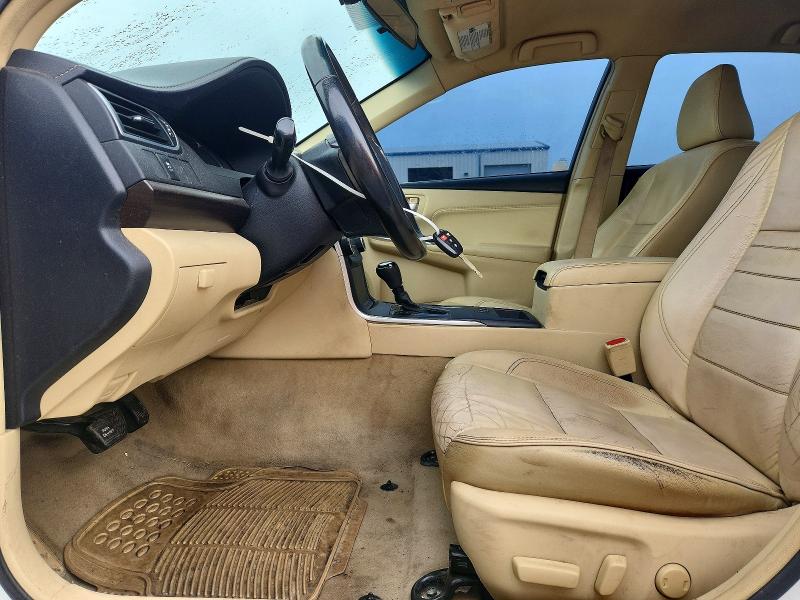 60010596 :رقم المزاد ، 4T1BF1FK1HU735446 vin ، 2017 Toyota Camry مزاد بيع
