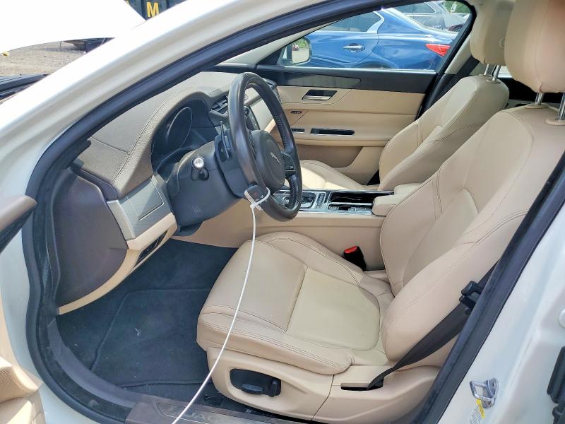 Продажа на аукционе авто 2017 Jaguar Xf, vin: SAJBR4BN2HCY42624, номер лота: 60550396