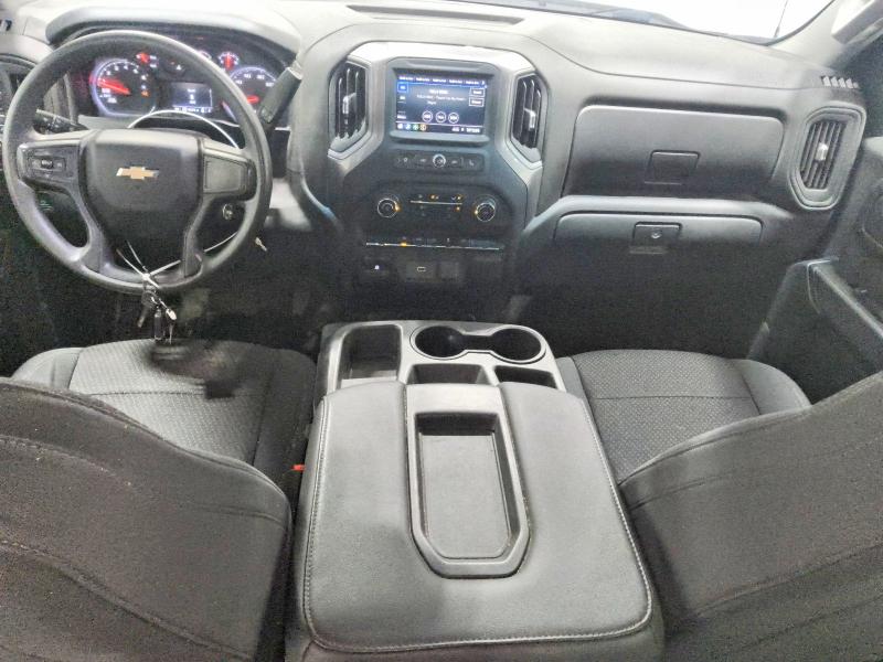 57638546 :رقم المزاد ، 1GCPYAEKXLZ296040 vin ، 2020 Chevrolet Silverado مزاد بيع
