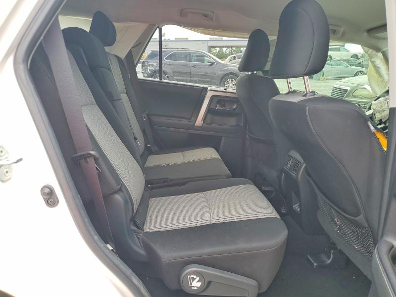 Продажа на аукционе авто 2020 Toyota 4runner, vin: JTEZU5JR2L5218899, номер лота: 63034366