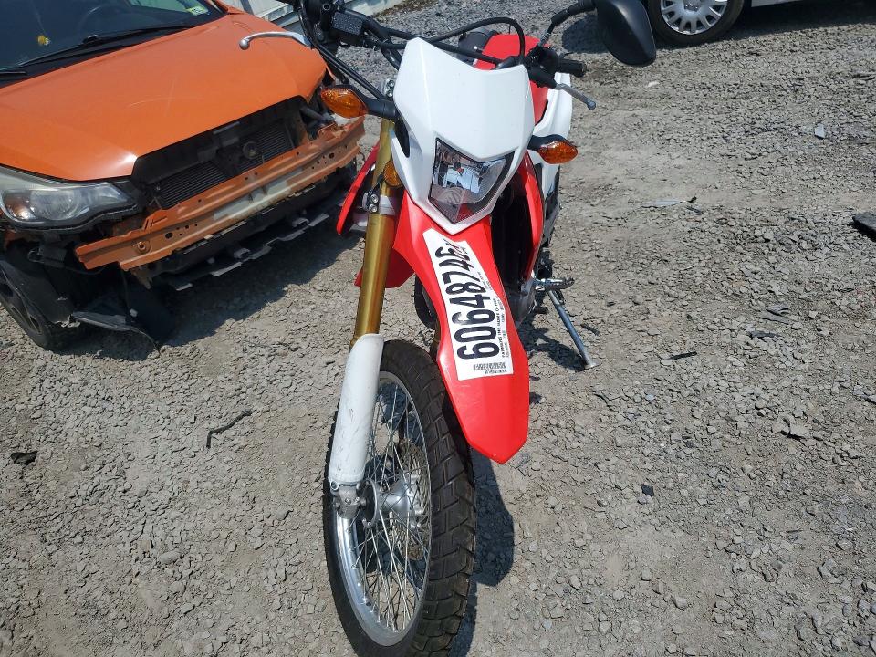 2015 Honda Crf250 მანქანა იყიდება აუქციონზე, vin: MLHMD3818F5203537, აუქციონის ნომერი: 60648746
