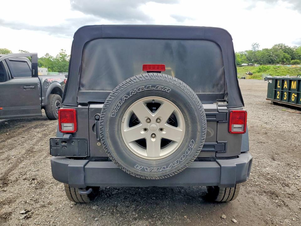 62348686 :رقم المزاد ، 1C4HJWDG0HL733704 vin ، 2017 Jeep Wrangler Unlimited مزاد بيع