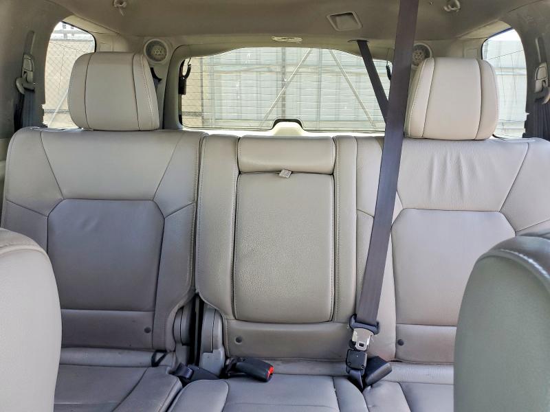 60591656 :رقم المزاد ، 5FNYF4H96CB010548 vin ، 2012 Honda Pilot مزاد بيع