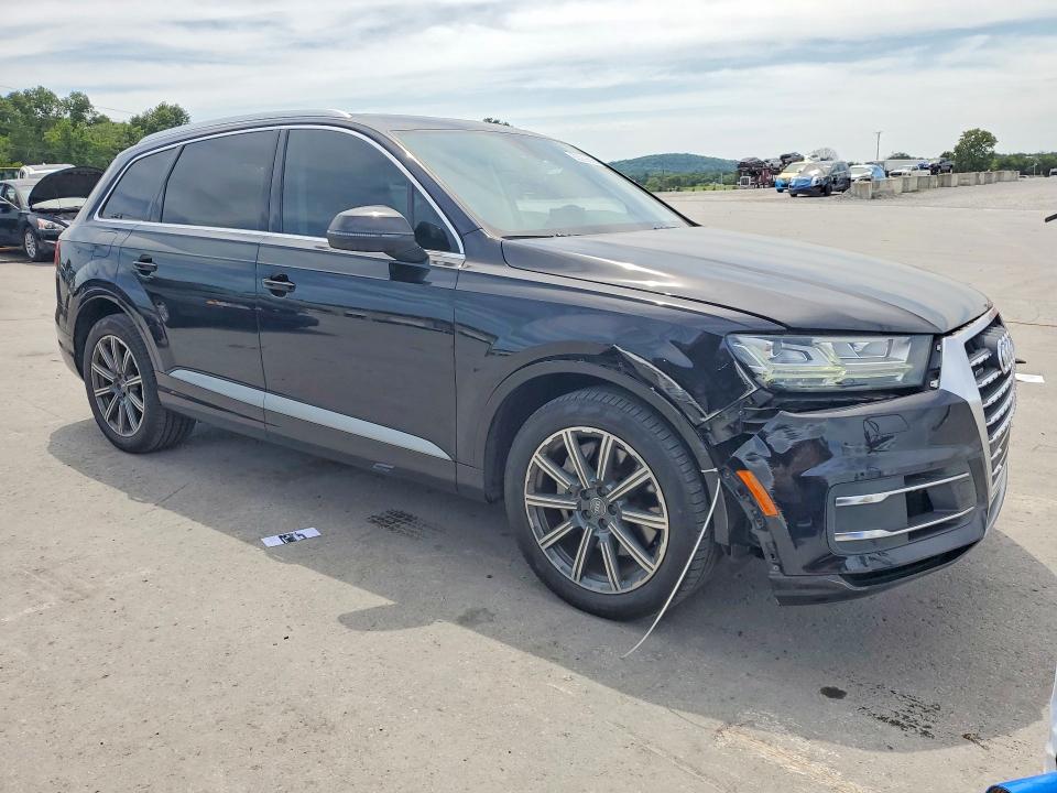 Продажа на аукционе авто 2017 Audi Q7, vin: WA1LAAF78HD004607, номер лота: 63389556