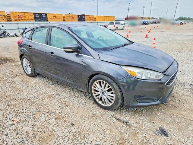 62825446 :رقم المزاد ، 1FADP3N26GL299338 vin ، 2016 Ford Focus مزاد بيع
