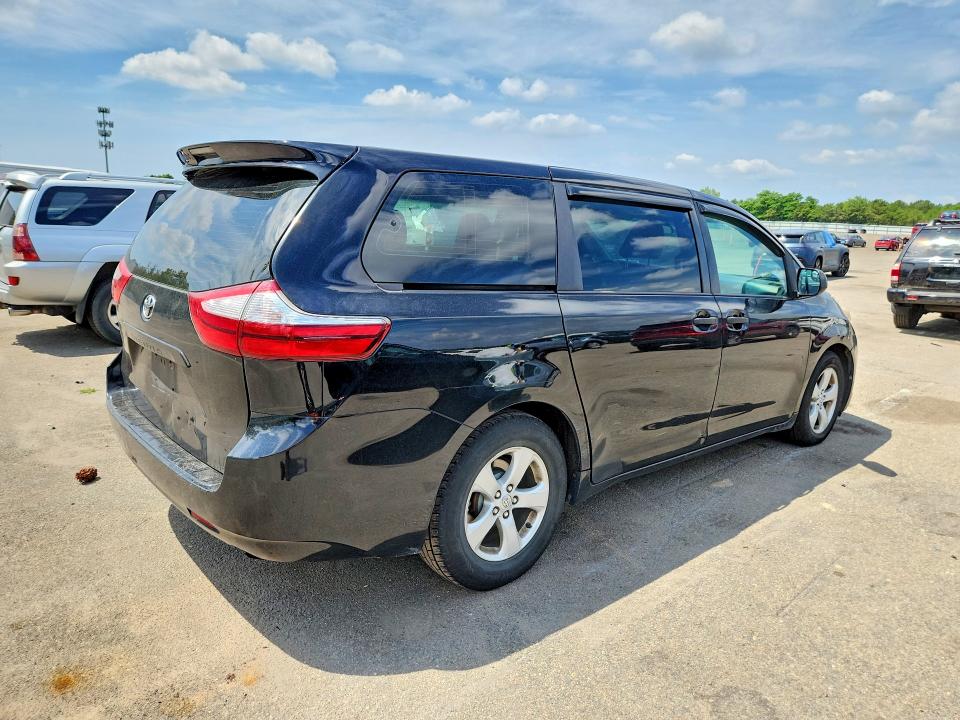 60670576 :رقم المزاد ، 5TDZZ3DC7HS836738 vin ، 2017 Toyota Sienna مزاد بيع