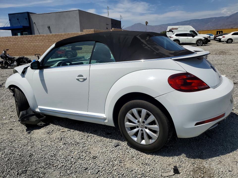 Продажа на аукционе авто 2017 Volkswagen Beetle, vin: 3VW517AT0HM813977, номер лота: 62652646