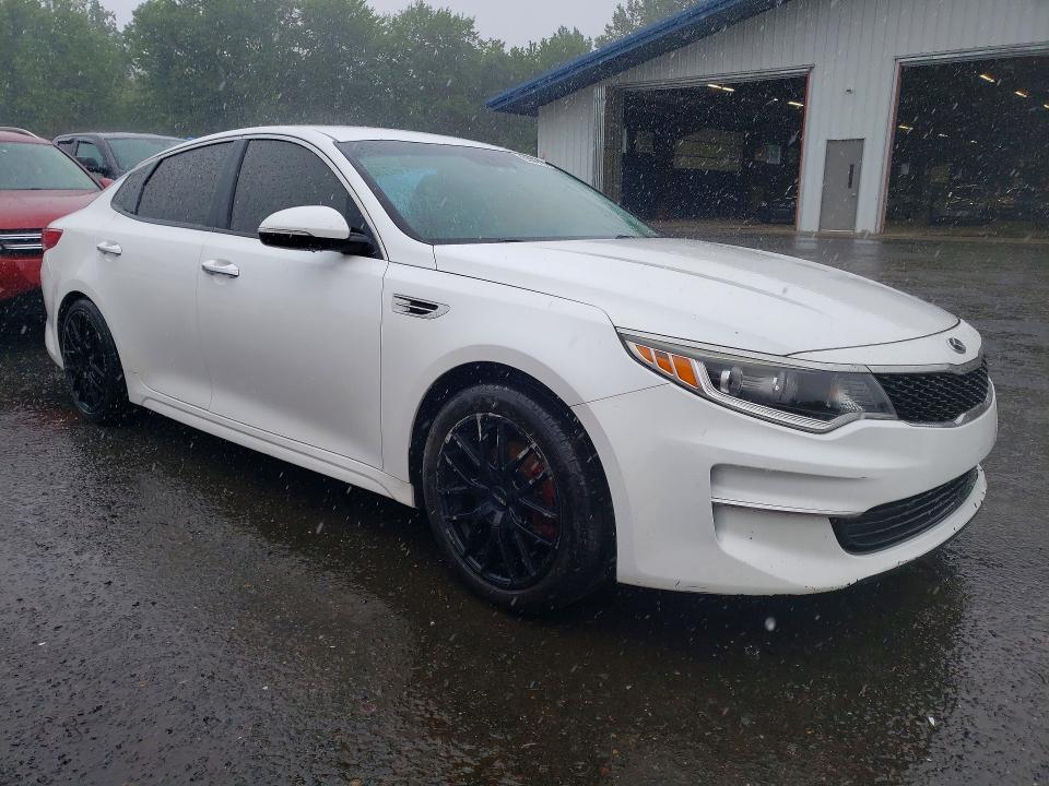Продажа на аукционе авто 2017 Kia Optima, vin: 5XXGT4L39HG123177, номер лота: 63285396