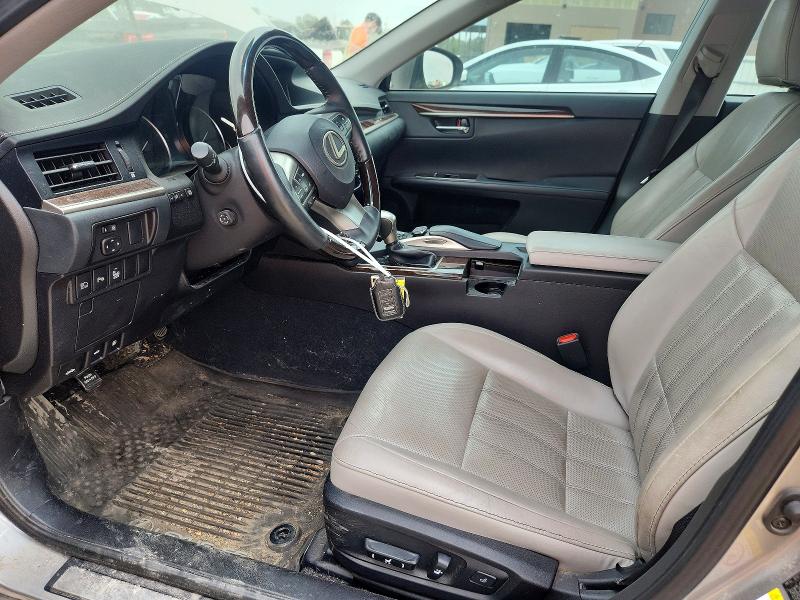 61870596 :رقم المزاد ، 58ABK1GG9JU086855 vin ، 2018 Lexus Es مزاد بيع