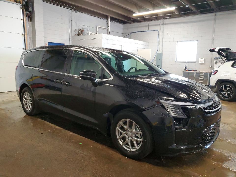 Aukcja sprzedaży 2027 Chrysler Pacifica, vin: 2C4RC1BG2VR576698, numer aukcji: 61868296
