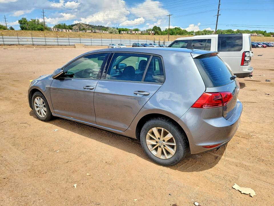 60190756 :رقم المزاد ، 3VW217AU6FM013368 vin ، 2015 Volkswagen Golf مزاد بيع