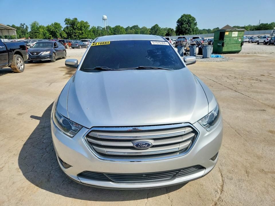 61976366 :رقم المزاد ، 1FAHP2E88GG134075 vin ، 2016 Ford Taurus مزاد بيع