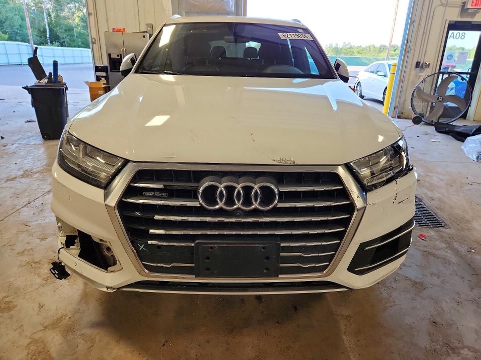 Продаж на аукціоні авто 2017 Audi Q7, vin: WA1LAAF79HD014949, номер лоту: 62119036