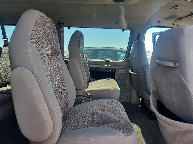 Продажа на аукционе авто 2000 Ford Econoline, vin: 1FMNE31F8YHB06815, номер лота: 61197266