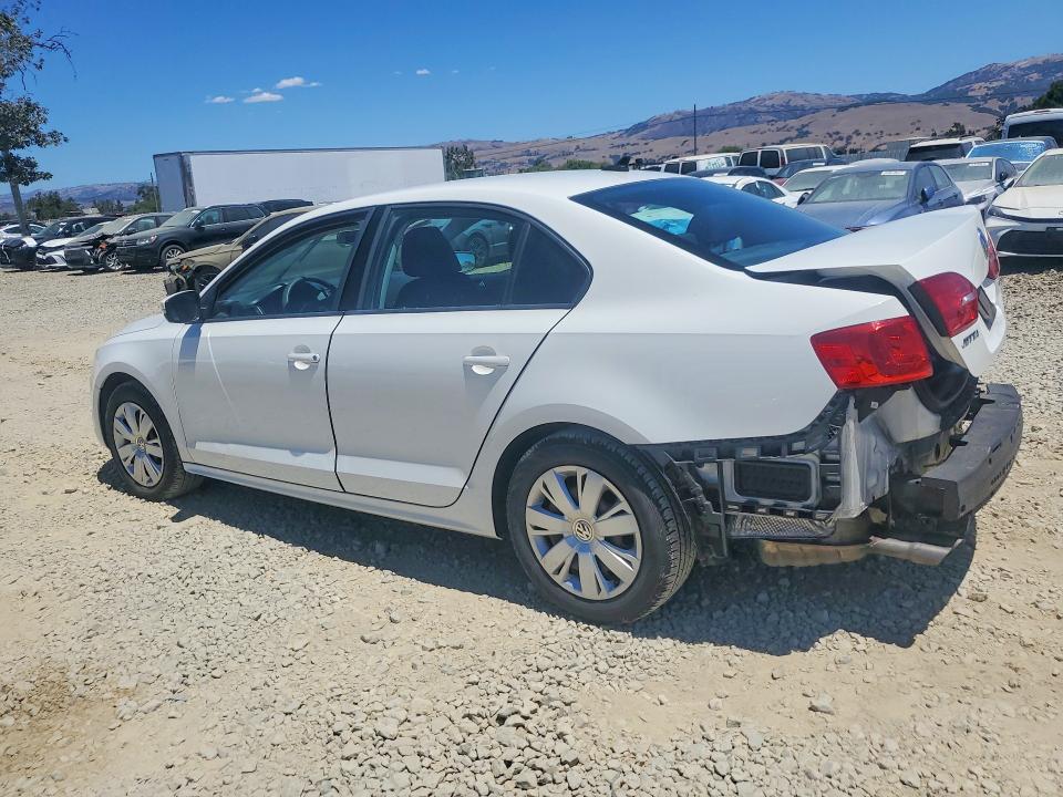 60871426 :رقم المزاد ، 3VWD17AJ0EM227267 vin ، 2014 Volkswagen Jetta مزاد بيع