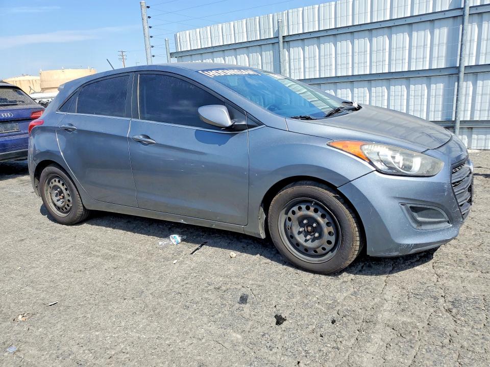 2016 Hyundai Elantra Gt მანქანა იყიდება აუქციონზე, vin: KMHD35LH4GU325790, აუქციონის ნომერი: 62165036