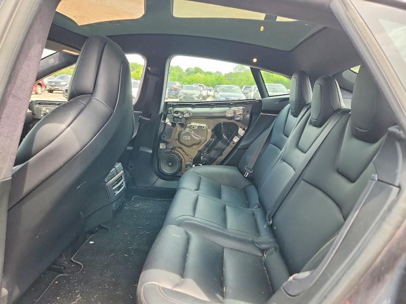 Продажа на аукционе авто 2018 Tesla Model S, vin: 5YJSA1E25JF272018, номер лота: 59189106