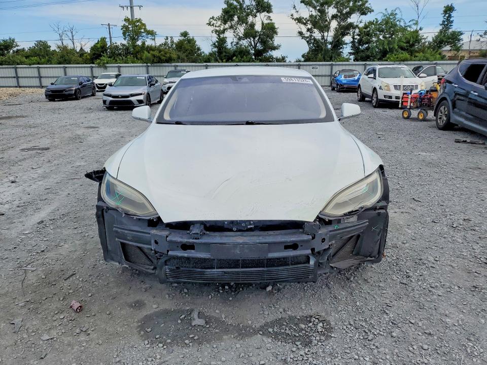 2016 Tesla Model S მანქანა იყიდება აუქციონზე, vin: 5YJSA1E16GF158948, აუქციონის ნომერი: 59813526