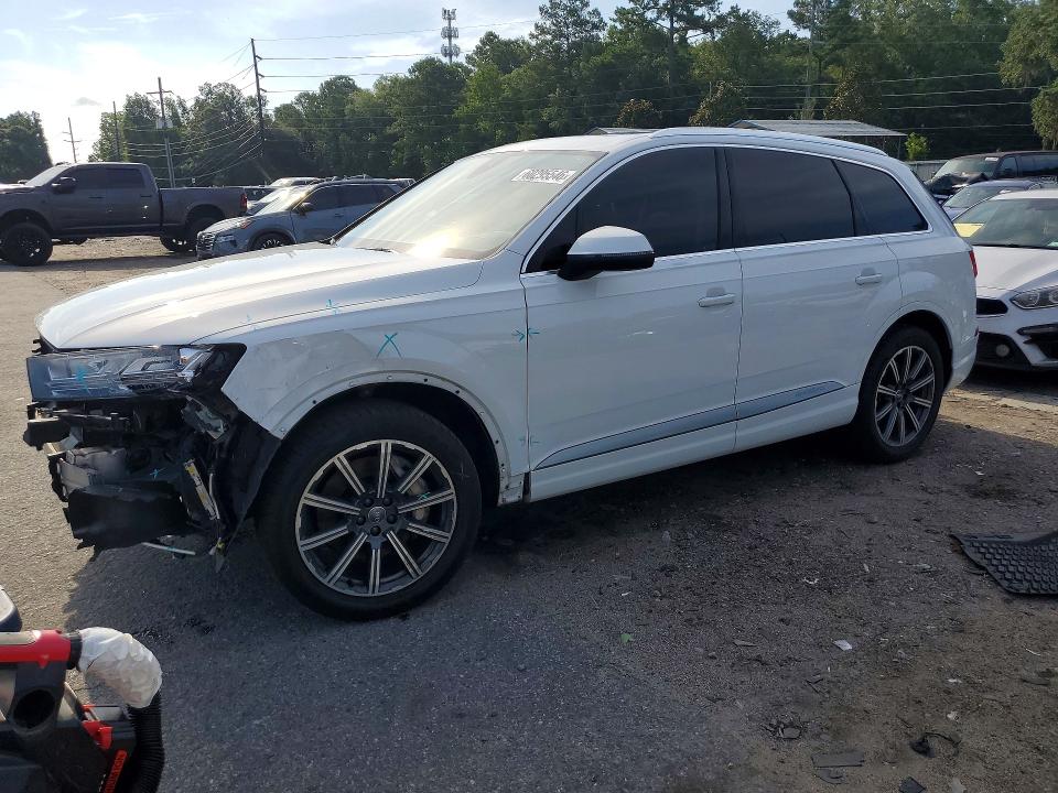 60295546 :رقم المزاد ، WA1VAAF78HD000176 vin ، 2017 Audi Q7 مزاد بيع