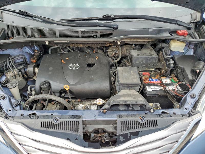 2017 Toyota Sienna მანქანა იყიდება აუქციონზე, vin: 5TDDZ3DC4HS180072, აუქციონის ნომერი: 62628416