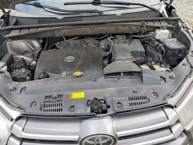 62984476 :رقم المزاد ، 5TDJZRFH4HS415407 vin ، 2017 Toyota Highlander مزاد بيع