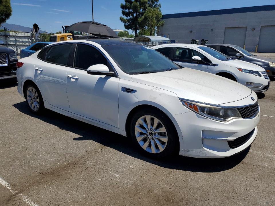 Продаж на аукціоні авто 2016 Kia Optima, vin: 5XXGU4L36GG067498, номер лоту: 62844716