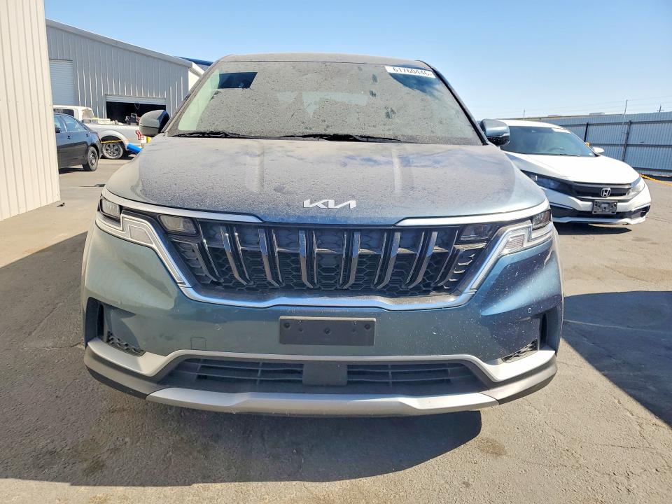 61760446 :رقم المزاد ، KNDNC5H32N6090846 vin ، 2022 Kia Carnival مزاد بيع