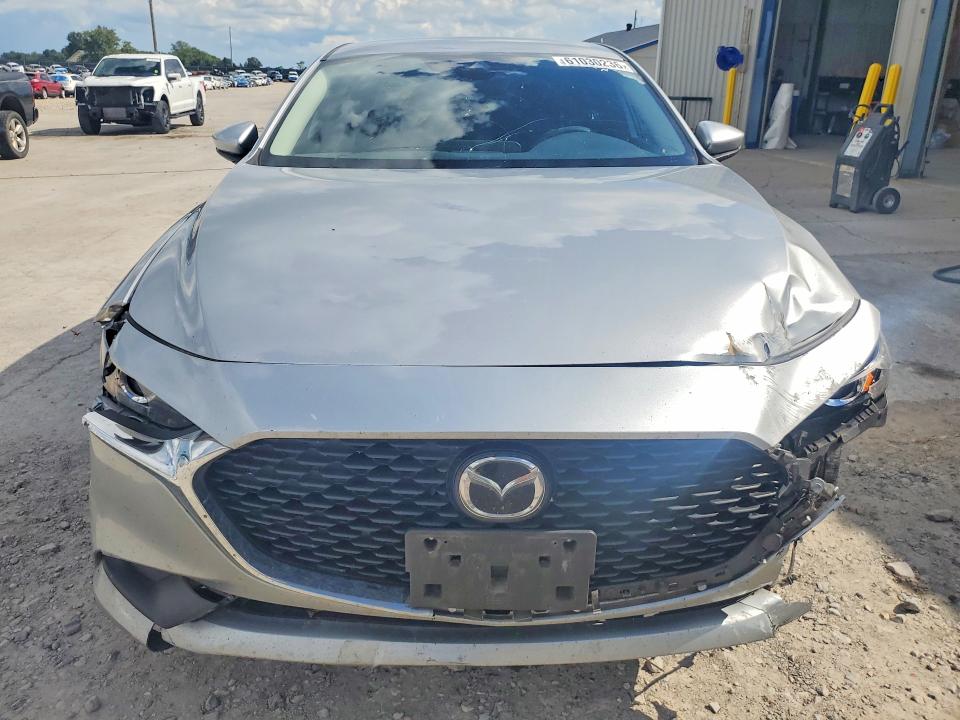 Продаж на аукціоні авто 2021 Mazda 3, vin: JM1BPAA73M1334111, номер лоту: 61030236