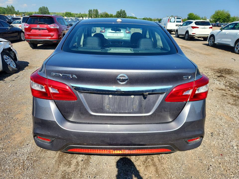 60594786 :رقم المزاد ، 3N1AB7APXJY279616 vin ، 2018 Nissan Sentra مزاد بيع