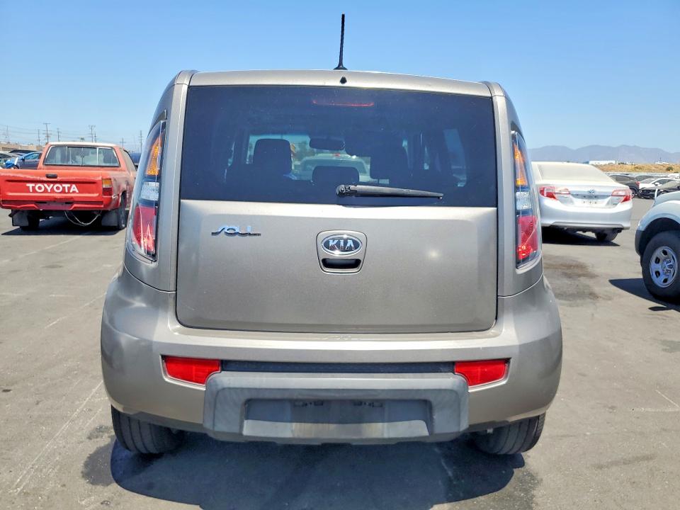 2010 Kia Soul მანქანა იყიდება აუქციონზე, vin: KNDJT2A24A7138883, აუქციონის ნომერი: 62810966