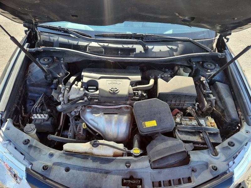 61060756 :رقم المزاد ، 4T1BF1FK5EU451569 vin ، 2014 Toyota Camry مزاد بيع