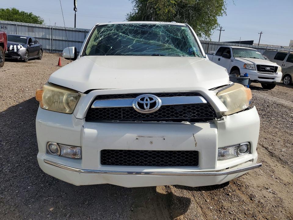 61983426 :رقم المزاد ، JTEZU5JR6A5008027 vin ، 2010 Toyota 4runner مزاد بيع