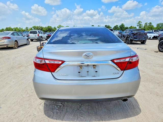 Aukcja sprzedaży 2017 Toyota Camry, vin: 4T1BF1FK2HU726805, numer aukcji: 63145696