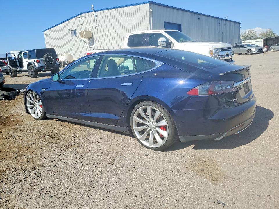 Продажа на аукционе авто 2015 Tesla Model S, vin: 5YJSA1H21FFP69795, номер лота: 59398486