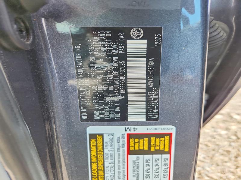 62394406 :رقم المزاد ، 4T1BF3EK4BU137095 vin ، 2011 Toyota Camry مزاد بيع