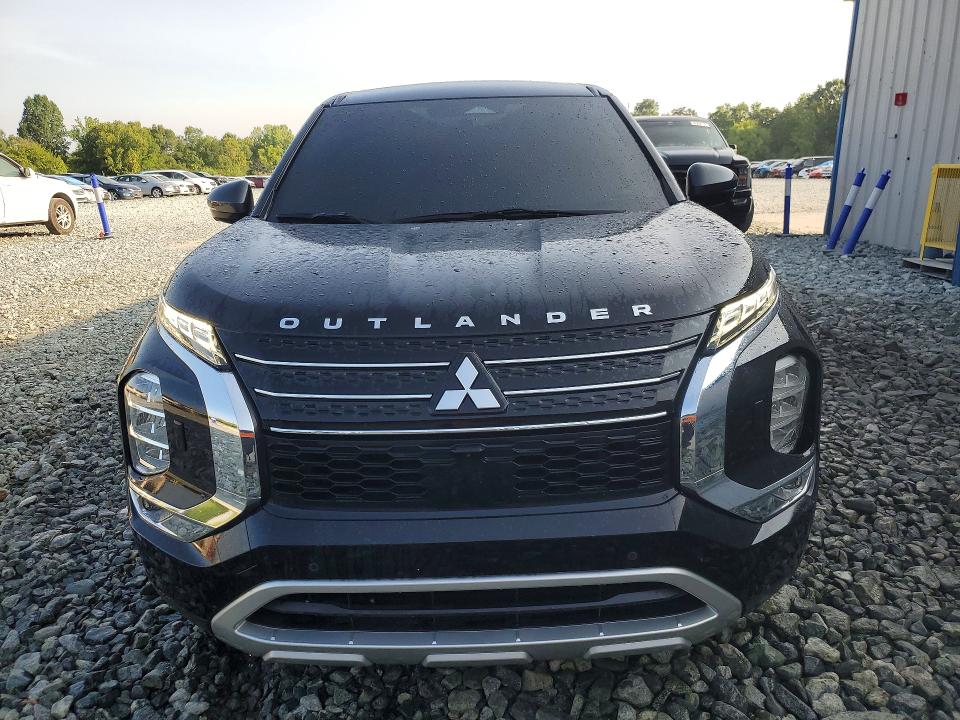 61312756 :رقم المزاد ، JA4J4UA8XNZ064774 vin ، 2022 Mitsubishi Outlander مزاد بيع