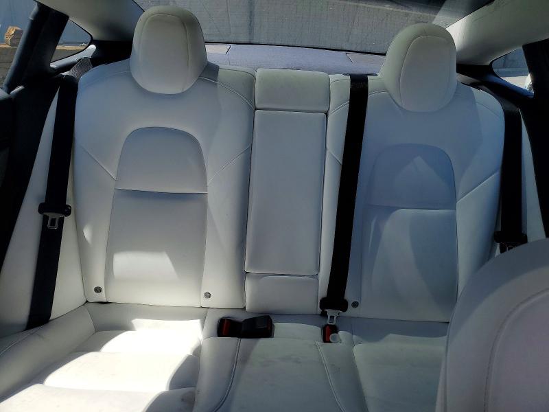 60695416 :رقم المزاد ، 5YJ3E1EA9MF995147 vin ، 2021 Tesla Model 3 مزاد بيع