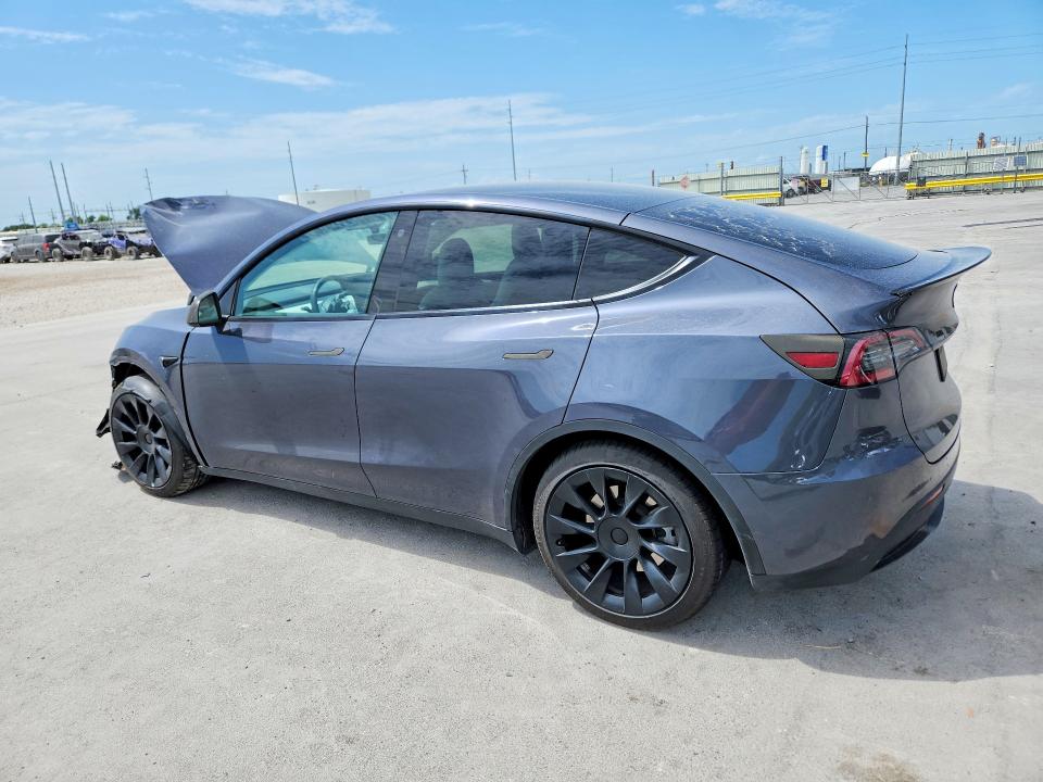 60963606 :رقم المزاد ، 7SAYGAEE5PF661305 vin ، 2023 Tesla Model Y مزاد بيع