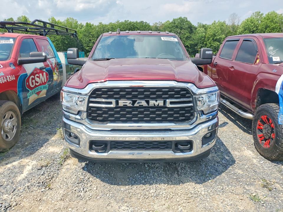 61099636 :رقم المزاد ، 3C63RRHLXPG522458 vin ، 2023 Ram 3500 مزاد بيع