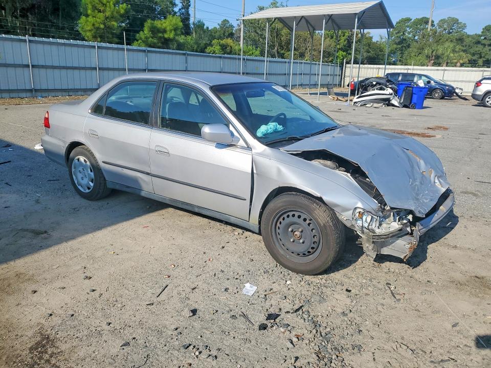 2000 Honda Accord მანქანა იყიდება აუქციონზე, vin: 1HGCG5643YA076240, აუქციონის ნომერი: 59921936