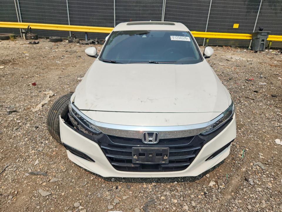 2019 Honda Accord მანქანა იყიდება აუქციონზე, vin: 1HGCV1F45KA140557, აუქციონის ნომერი: 61256526