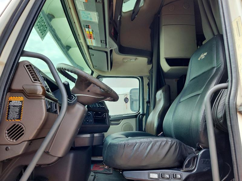 60509156 :رقم المزاد ، 4V4NC9EH1GN942026 vin ، 2016 Volvo Vnl (4) مزاد بيع