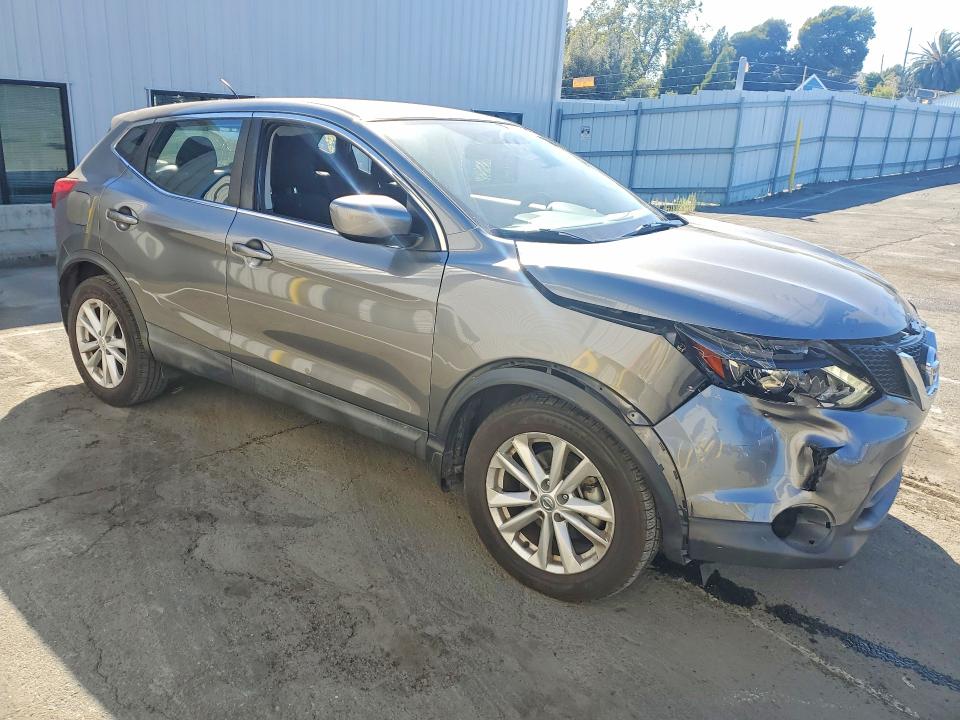 Продажа на аукционе авто 2018 Nissan Rogue Sport, vin: JN1BJ1CP5JW105400, номер лота: 60663086