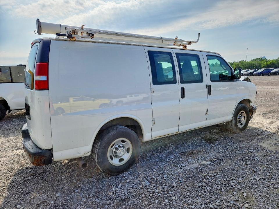 2017 Chevrolet Express 2500 მანქანა იყიდება აუქციონზე, vin: 1GCWGAFFXH1302103, აუქციონის ნომერი: 57869916