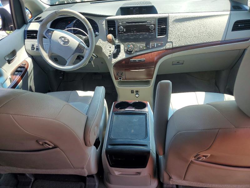 2013 Toyota Sienna მანქანა იყიდება აუქციონზე, vin: 5TDYK3DC2DS377998, აუქციონის ნომერი: 61188746