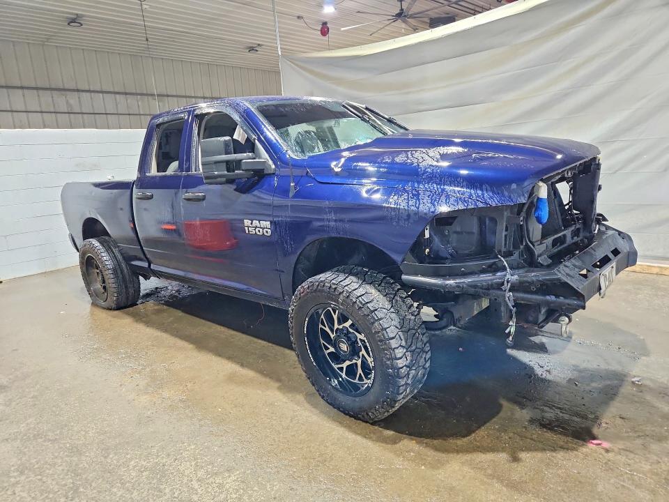 63334726 :رقم المزاد ، 1C6RR7FG0JS221492 vin ، 2018 Ram 1500 مزاد بيع