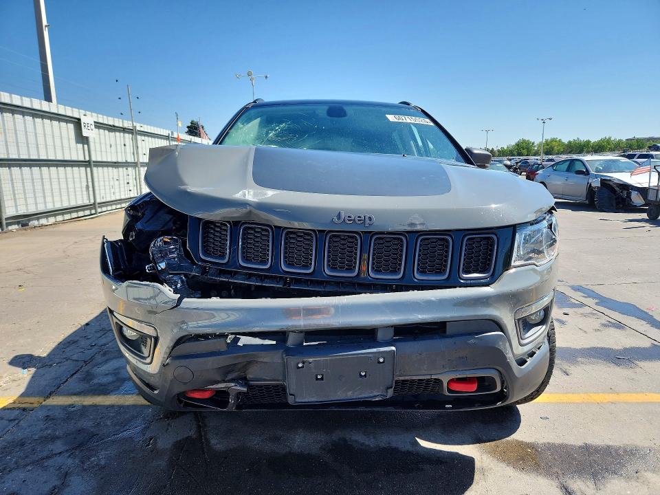 60715526 :رقم المزاد ، 3C4NJDDB6LT132788 vin ، 2020 Jeep Compass مزاد بيع