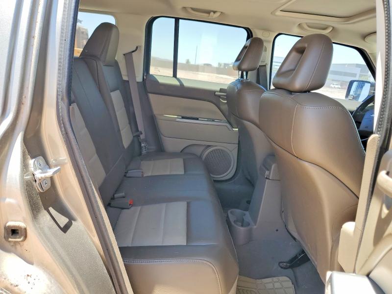 60255736 :رقم المزاد ، 1J8FF48W47D303559 vin ، 2007 Jeep Patriot مزاد بيع